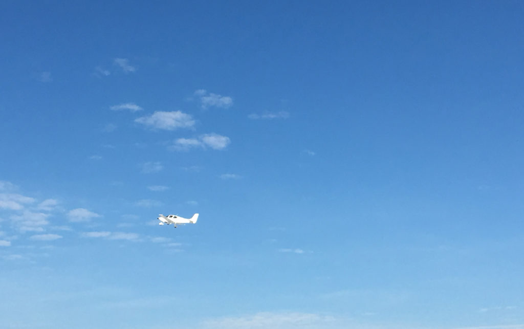 Plane in the pattern at DXR