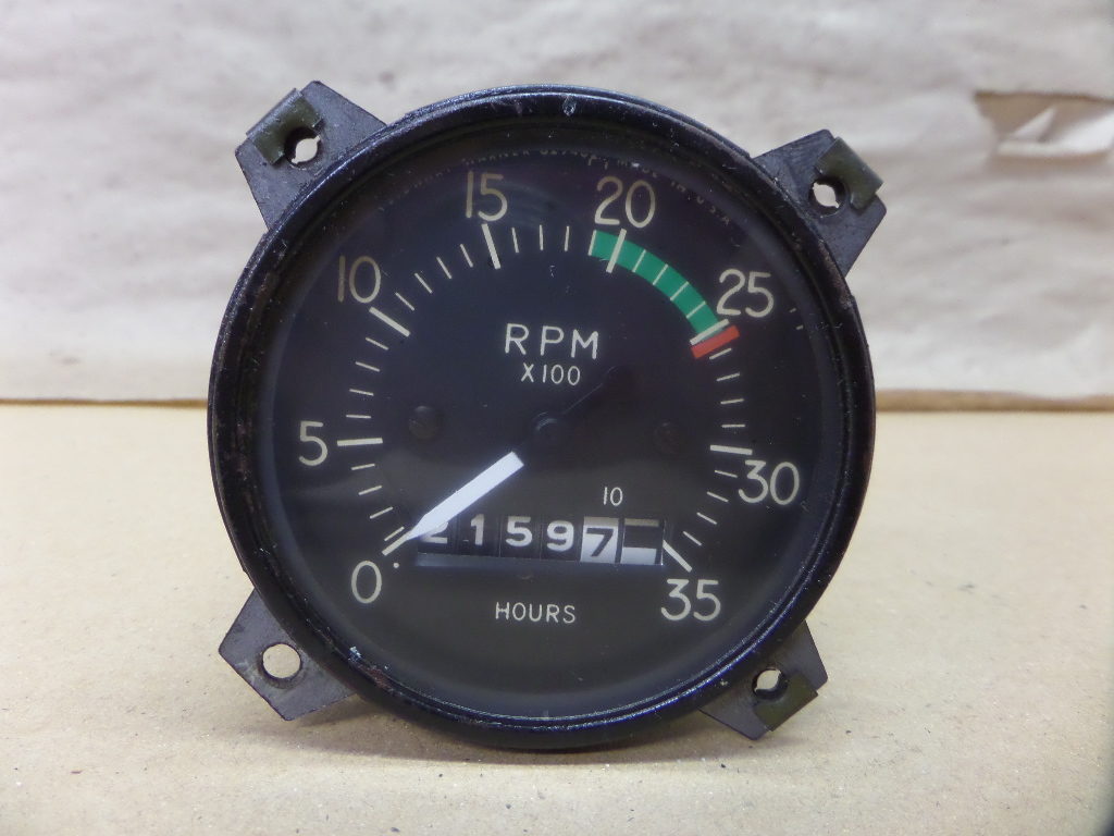 C172 tachometer